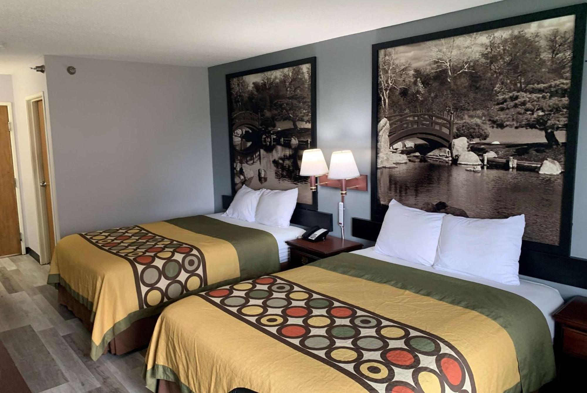Hotel Super 8 By Wyndham Chenoa Esterno foto
