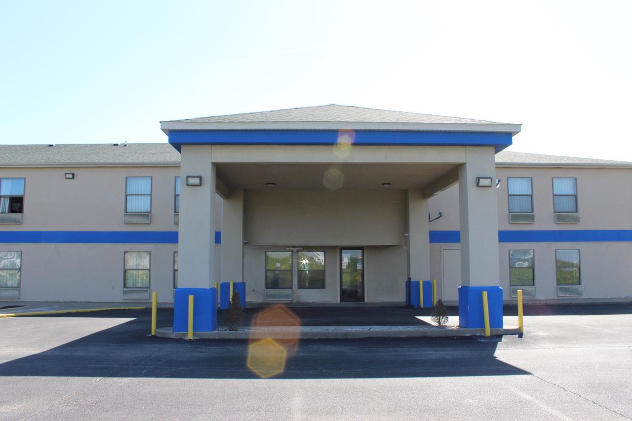 Hotel Super 8 By Wyndham Chenoa Esterno foto