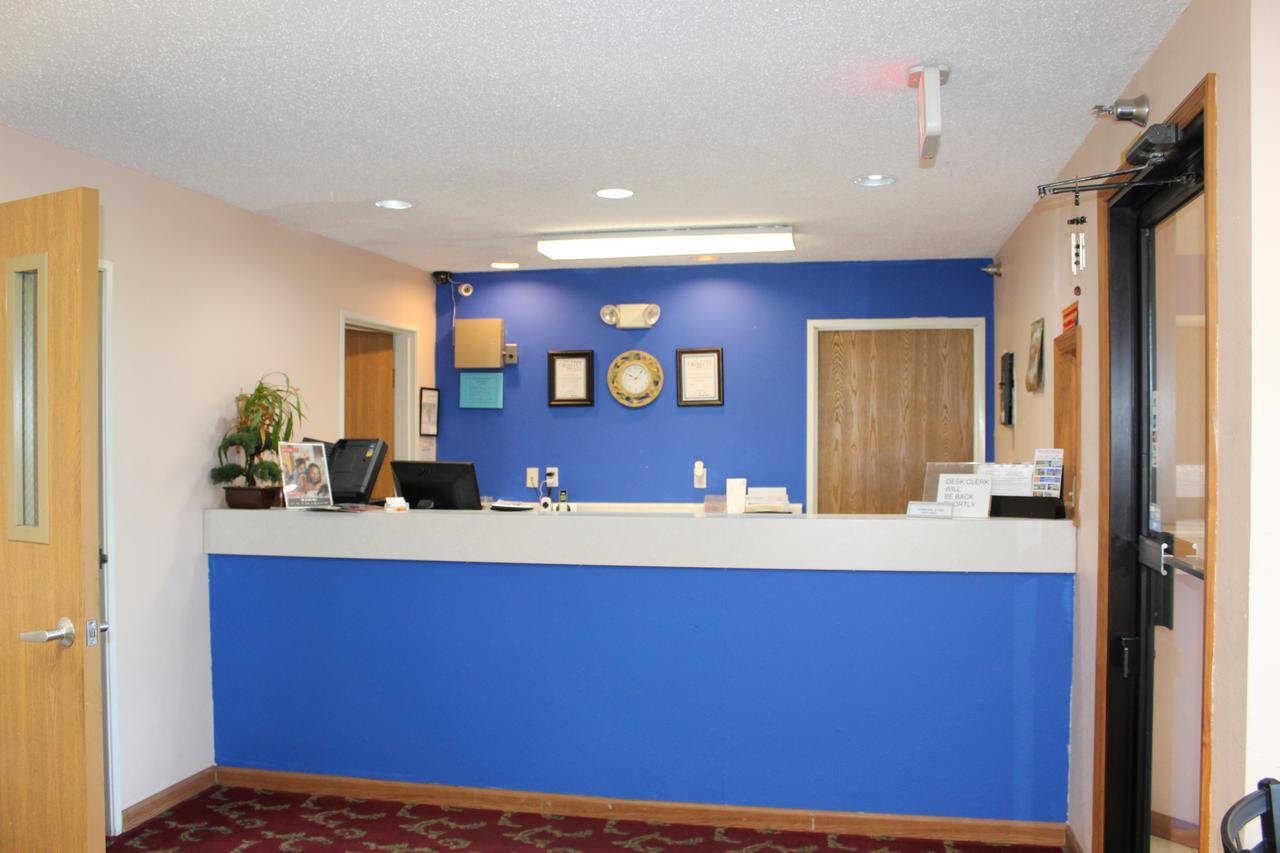 Hotel Super 8 By Wyndham Chenoa Esterno foto