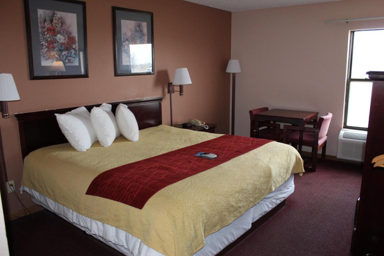 Hotel Super 8 By Wyndham Chenoa Esterno foto